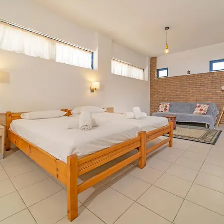 Blue Roses Aparthotel 3*