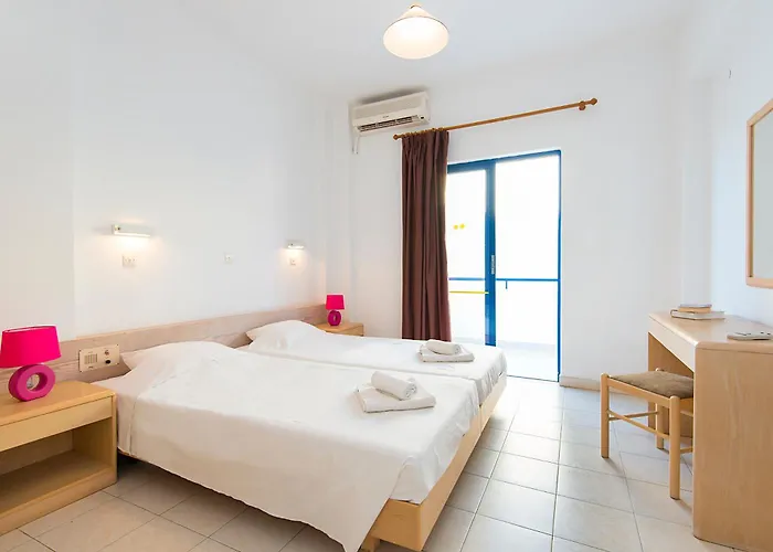 Blue Roses 아파트호텔 4*