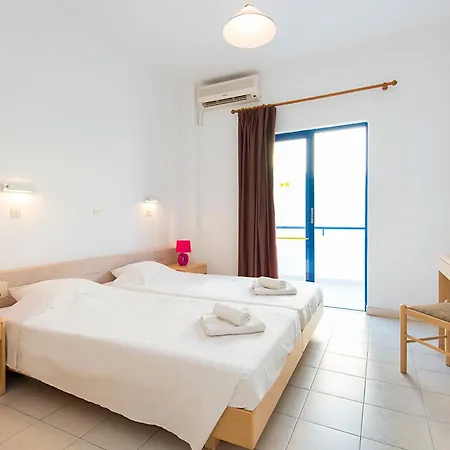 Blue Roses Aparthotel 4*