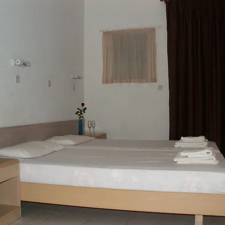 Blue Roses Hotel apartamentowy Ixia (Rhodes)