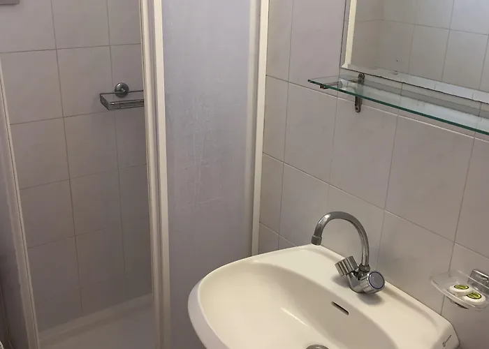 Blue Roses מלון דירות איקסיה