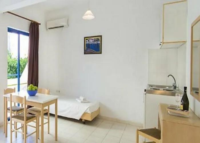 Blue Roses מלון דירות איקסיה